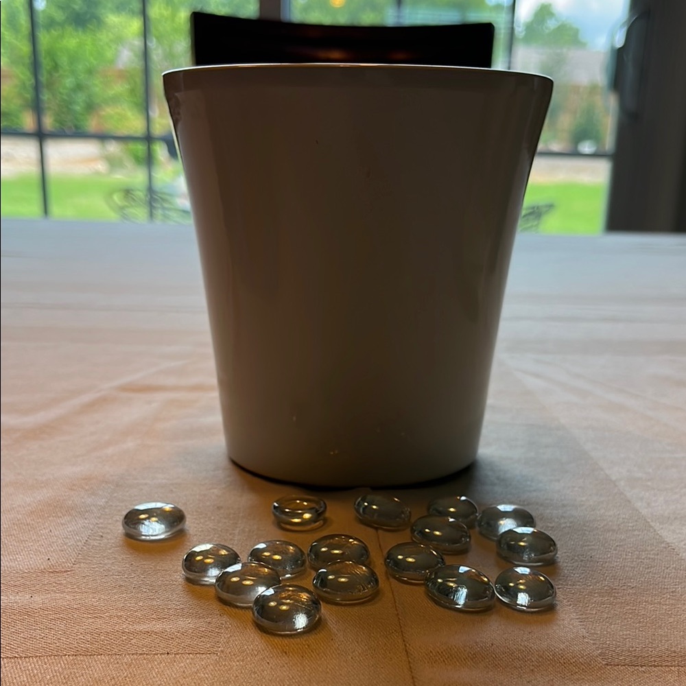 Elegant Cream Planter Pot